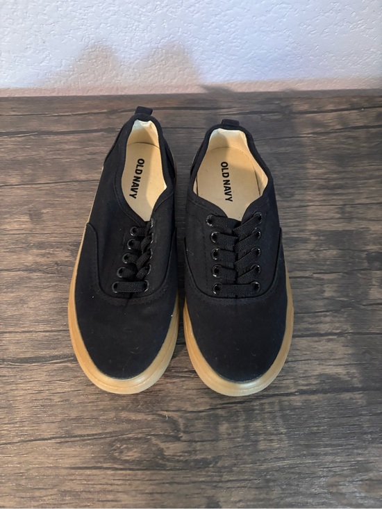 Old Navy Other - New Old Navy toddler shoes size 13